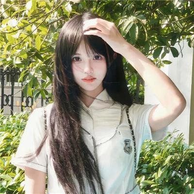 球场艳侣